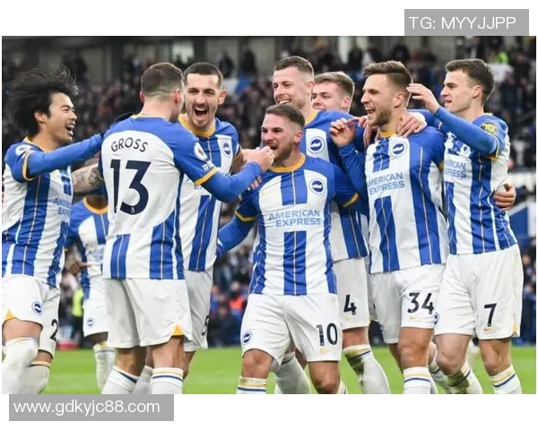 高清蓝色基调足球球星壁纸精选大全让你感受赛场激情瞬间